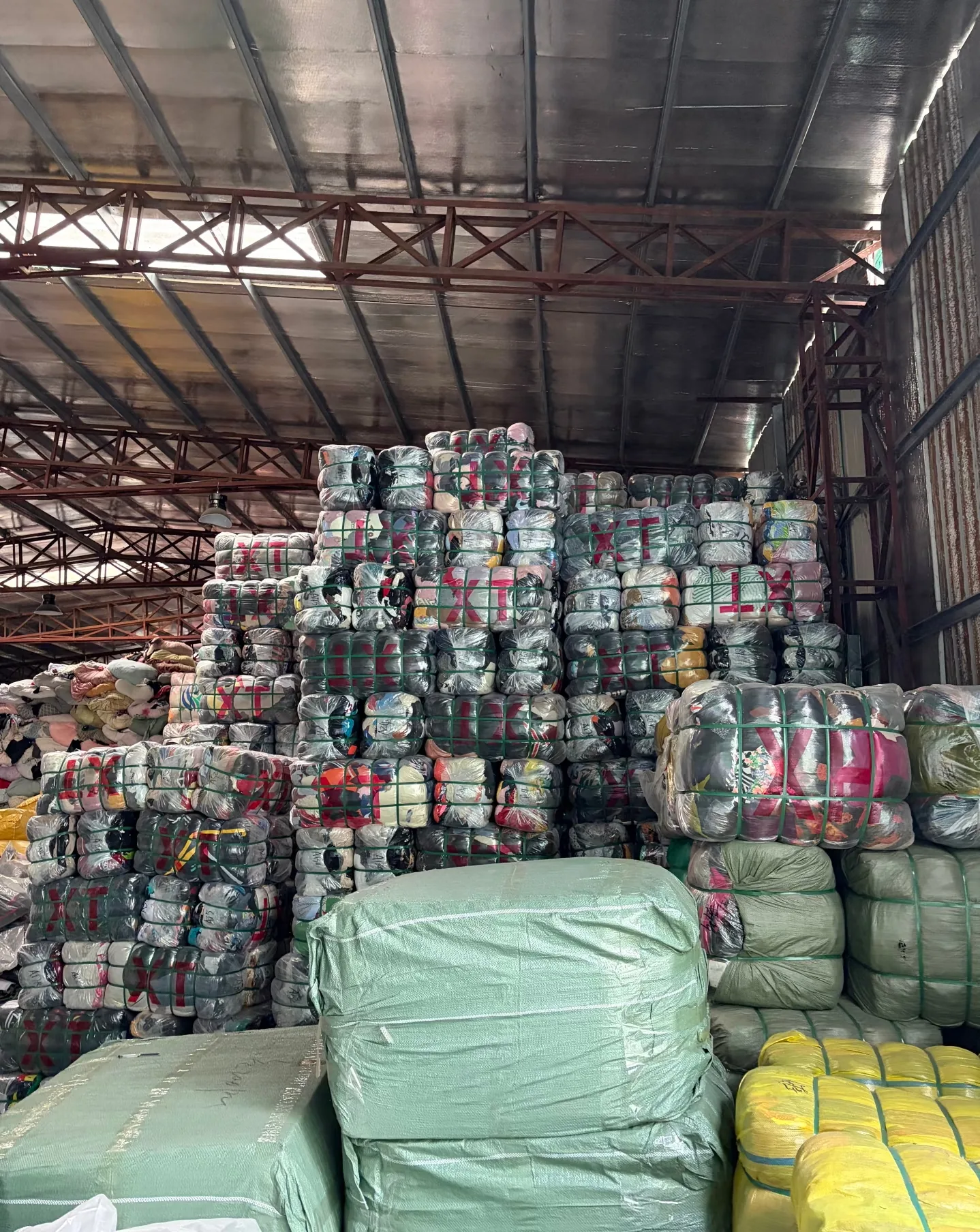 Mixed Clothing Bales for South America wholesale