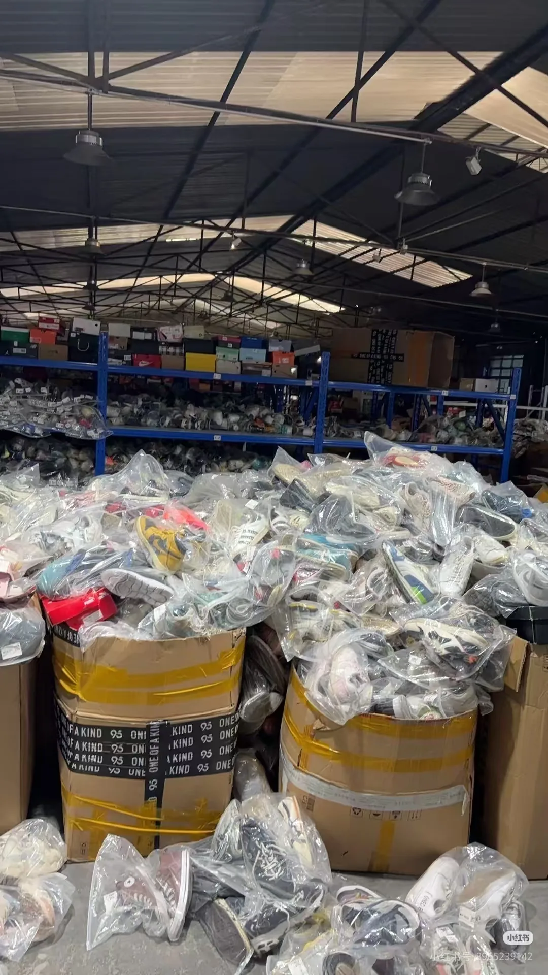 Second hand shoes sorting and packing factory